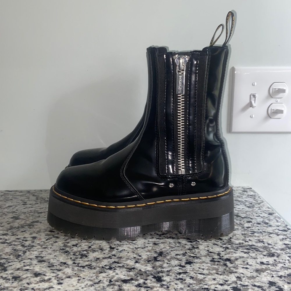 DR MARTENS max platform boots